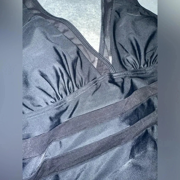 NWT Cupshe black halter tankkni size S - Picture 2 of 5